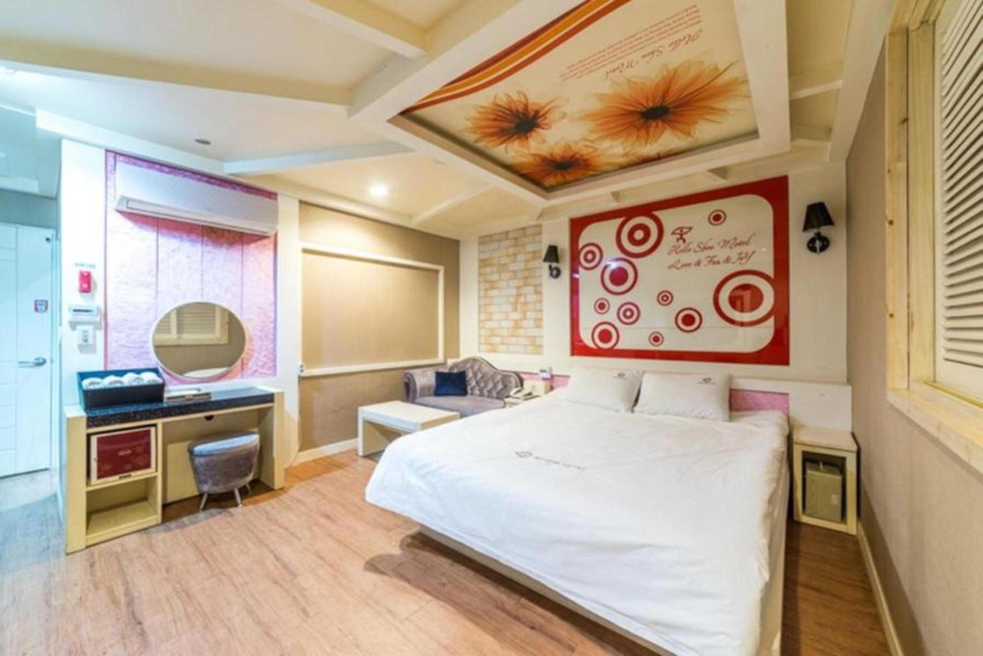 Show Hotel Haeundae Пусан Екстериор снимка
