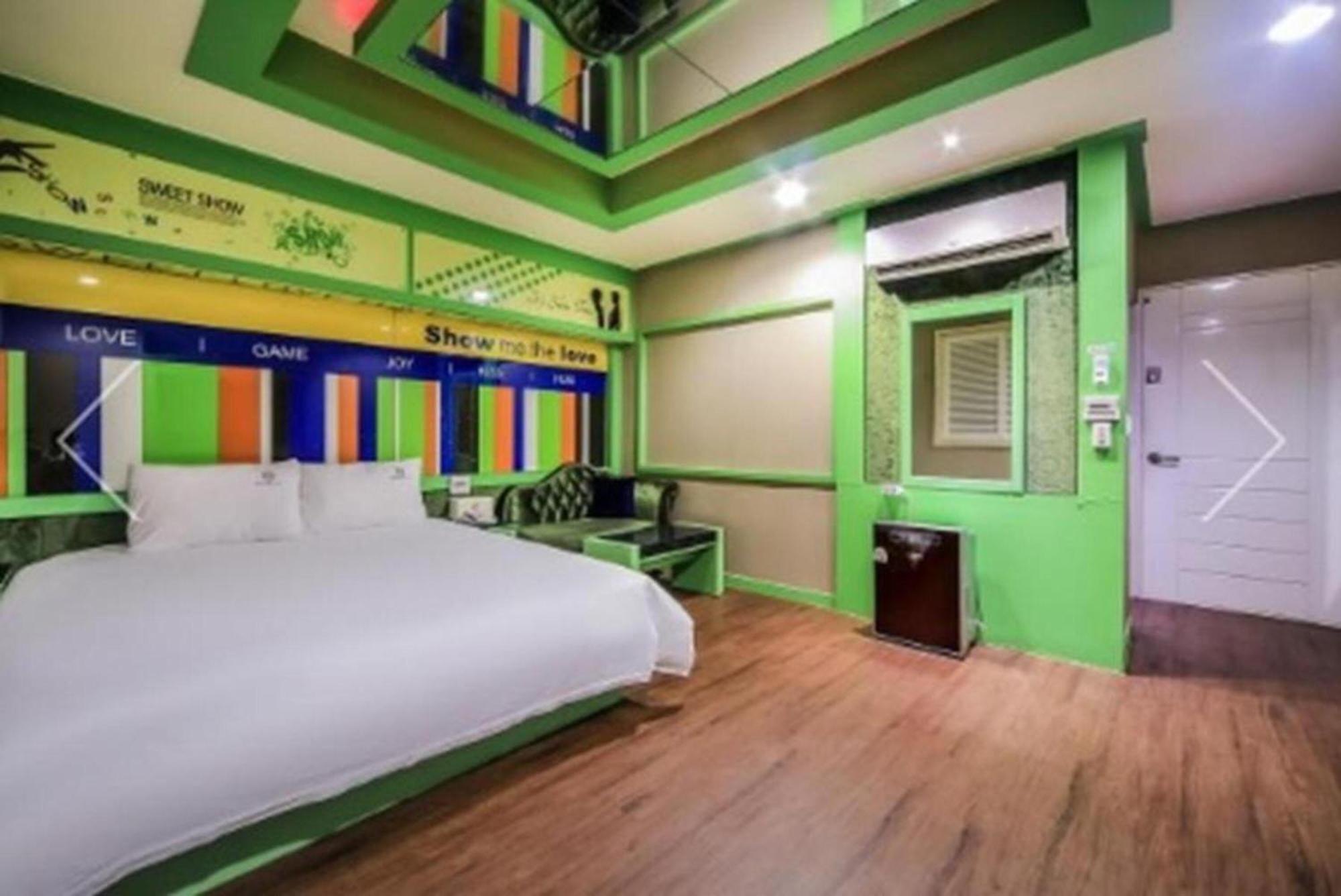 Show Hotel Haeundae Пусан Екстериор снимка